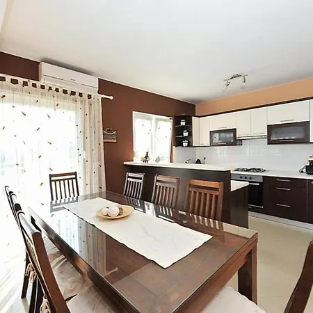 Veliki Petra ポセダリェ