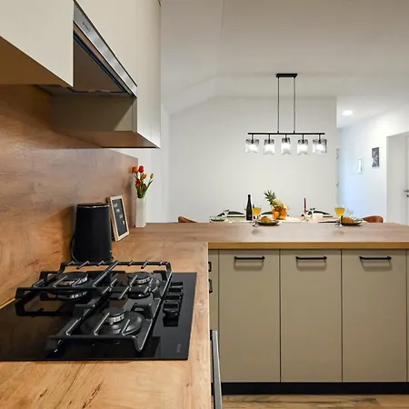 Veliki Petra * ポセダリェ