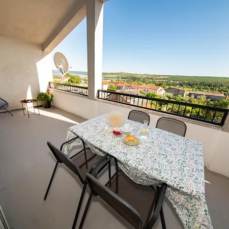 Veliki Petra ポセダリェ