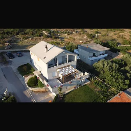 アパート Veliki Petra *