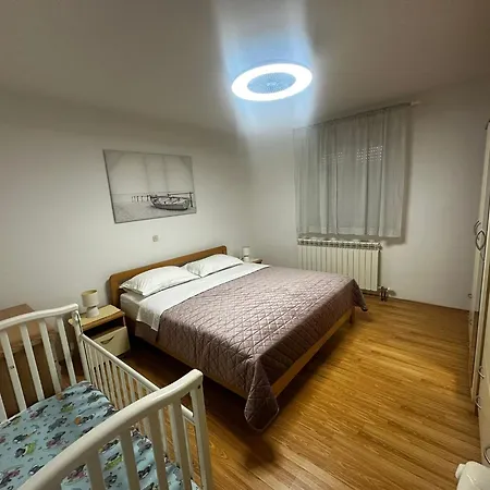 Veliki Petra アパート