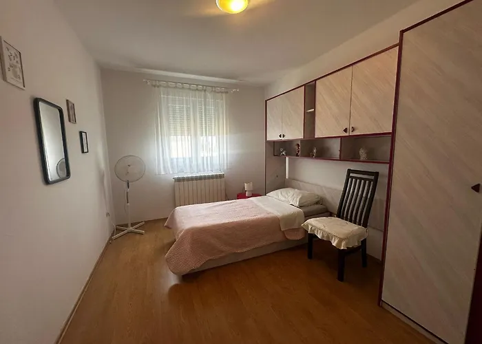 Veliki Petra Apartment *